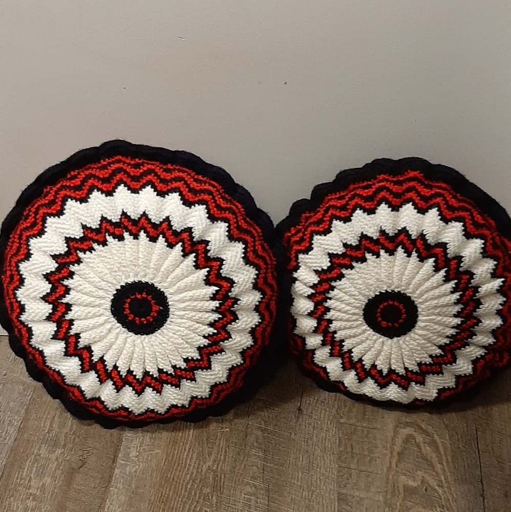 2 Hand Crochet Throw Accent Pillows Cushions MCM Vintage 70s Knit Cottage Granny